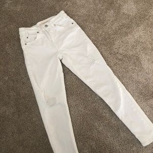 High waisted Levi’s white jeans